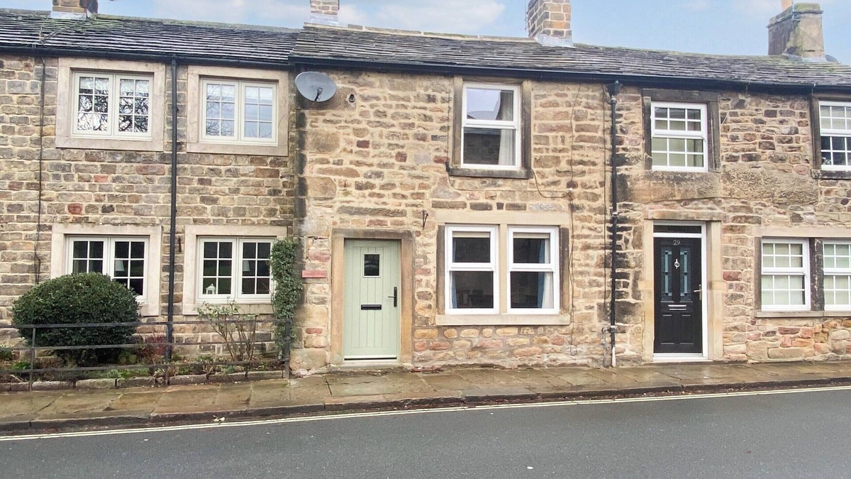 Embsay Cottage | 2 bedroom accommodation in Embsay, near Skipton