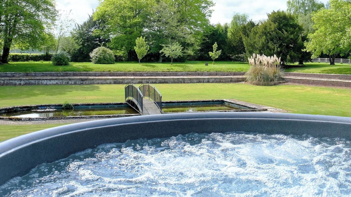 Saint Asaph Cottage | 2 bedroom accommodation in St Asaph