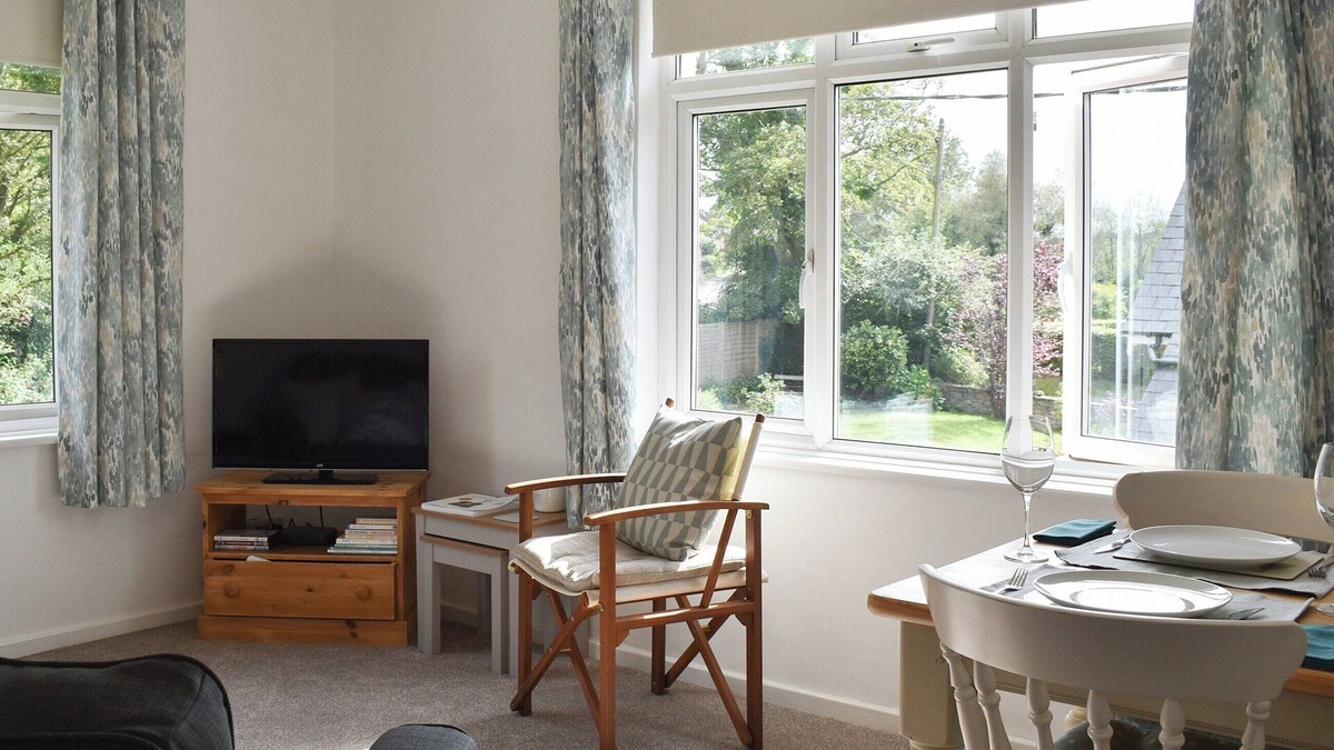 Wool Cottage | 2 bedroom accommodation in Wool, near West Lulworth