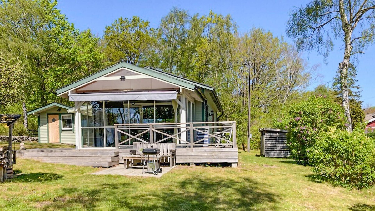 Mjovik House | 2 bedroom accommodation in Nättraby