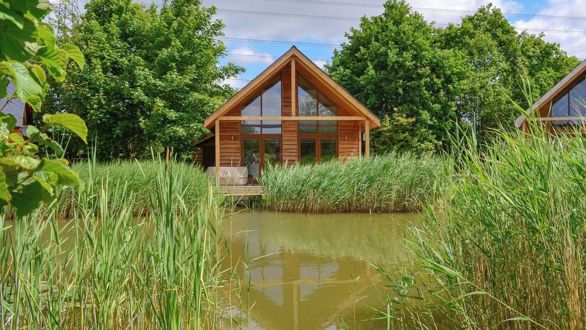 Aubourn Cottage | 2 bedroom accommodation in Thorpe on the Hill, near Lincoln