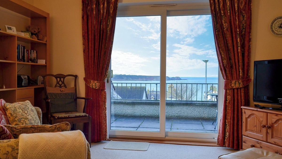 Cullen Cottage | 2 bedroom accommodation in Cullen, near Buckie