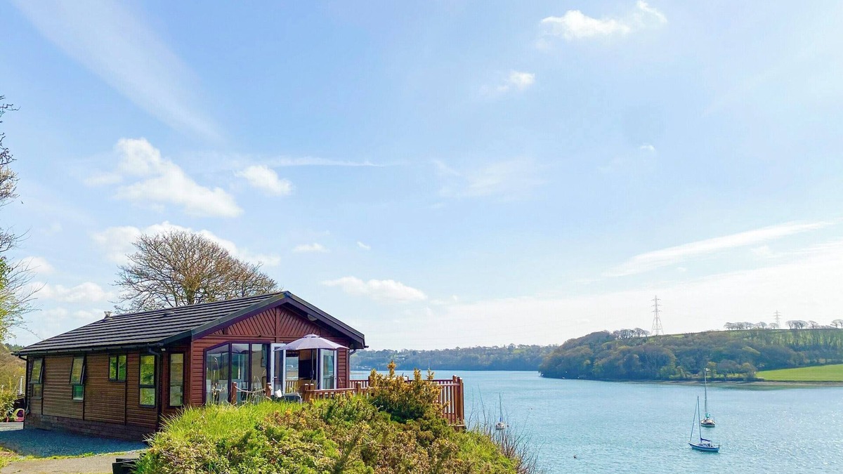 Milford Haven Cottage | 2 bedroom accommodation in Burton