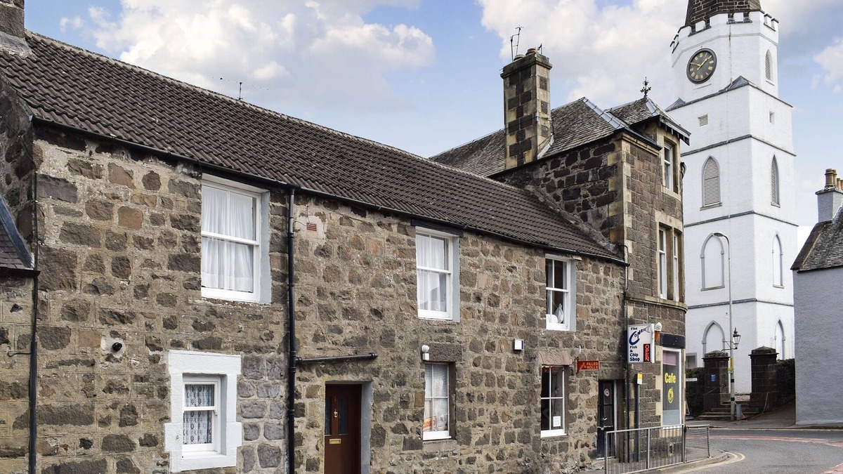 Comrie Cottage | 2 bedroom accommodation in Comrie, near Crieff