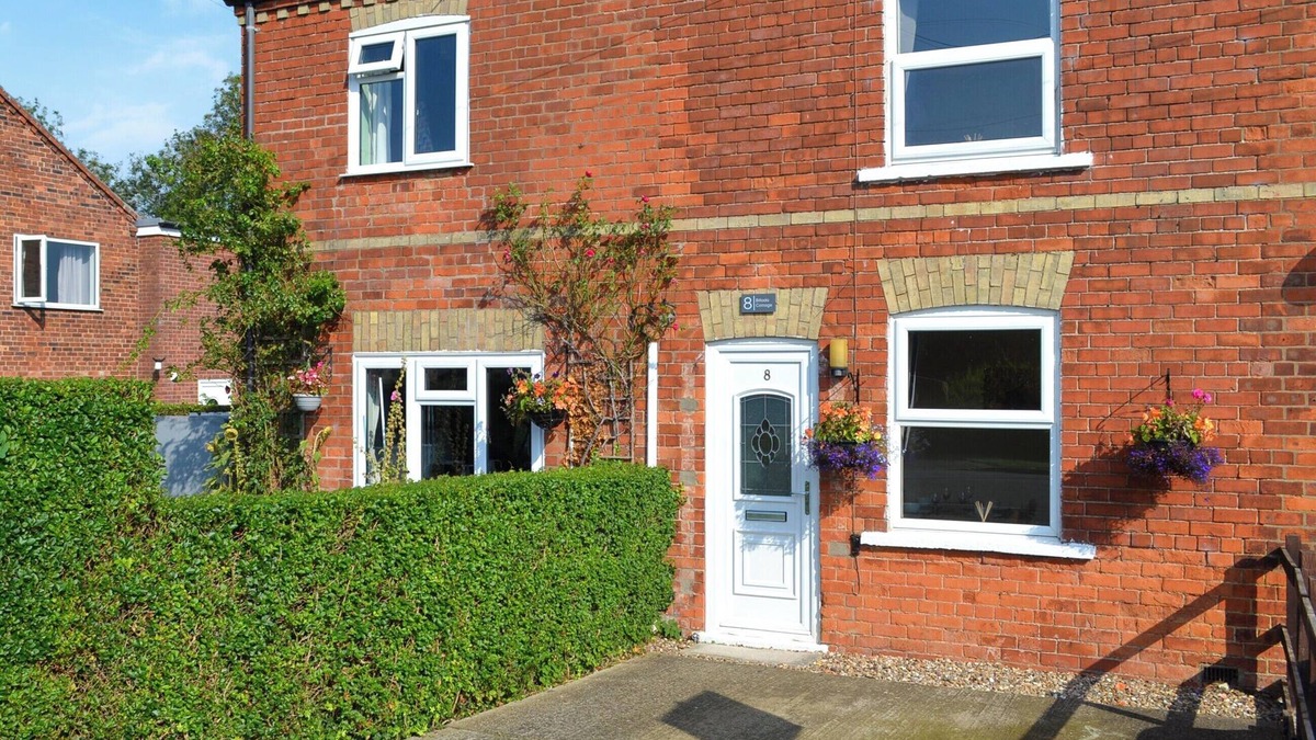 Spilsby Cottage | 2 bedroom accommodation in Firsby