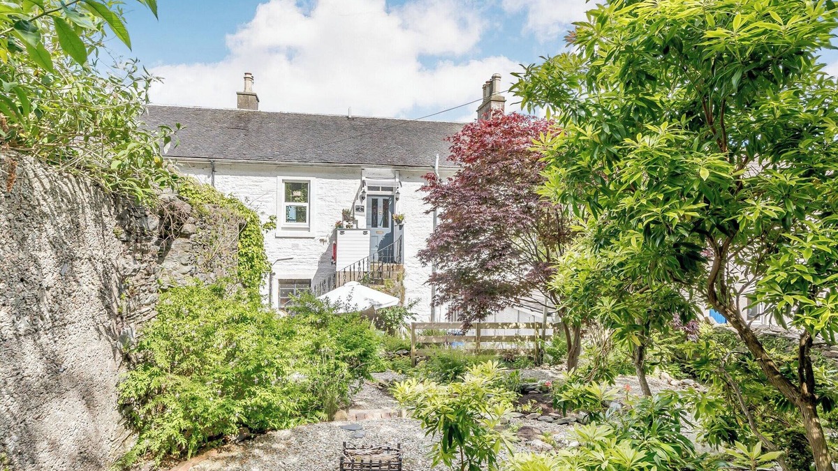 Kilmun Cottage | 2 bedroom accommodation in Blairmore, near Dunoon
