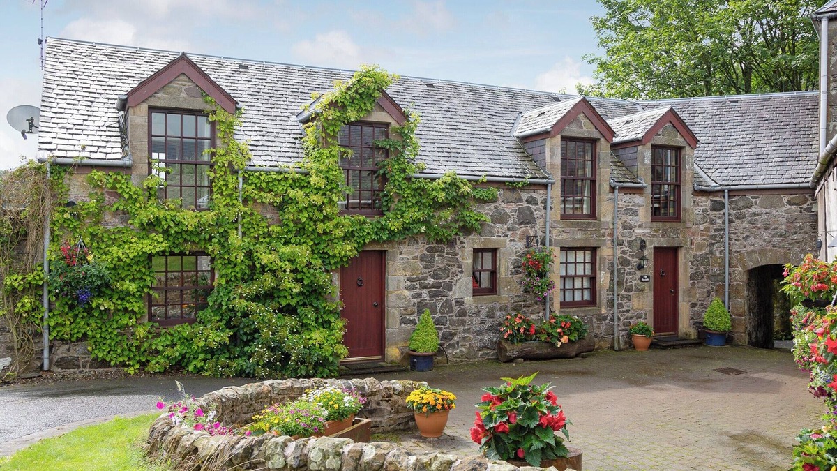 Kinross Cottage | 2 bedroom accommodation in Kinross, near Perth