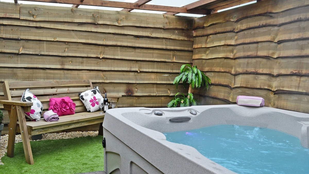Lydney Cottage | 2 bedroom accommodation in Bream, near Lydney