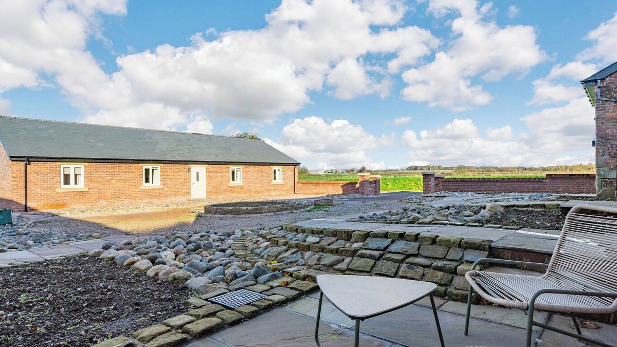 Lytham St. Anne's Cottage | 2 bedroom accommodation in Lytham