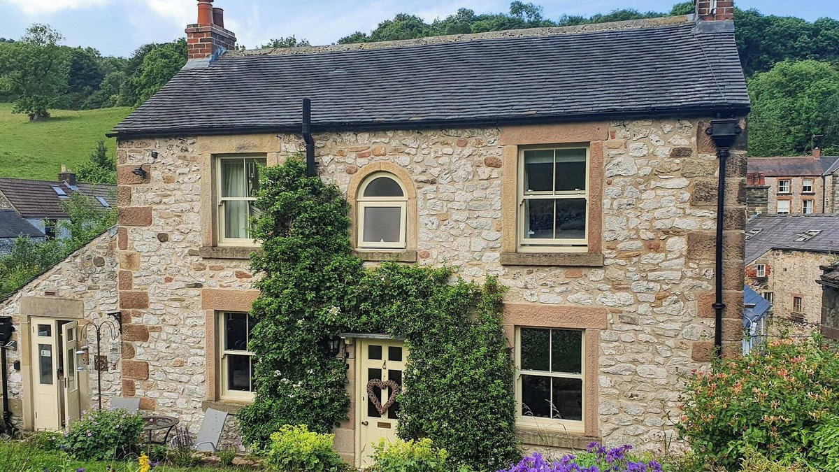 Bonsall Cottage | 2 bedroom accommodation in Bonsall, near Matlock