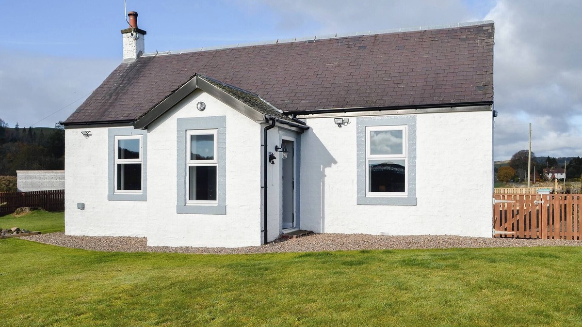 Beattock Cottage | 2 bedroom accommodation in Beattock, near Moffatt