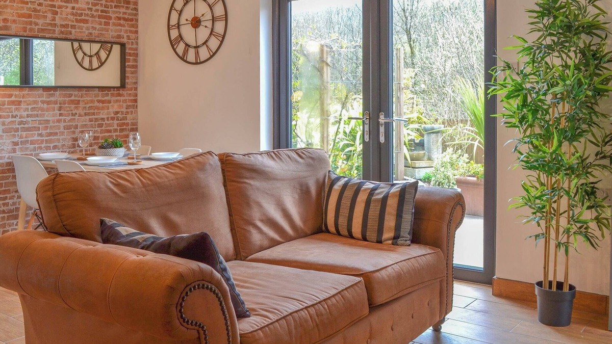 Pentre Cottage | 2 bedroom accommodation in Pentre