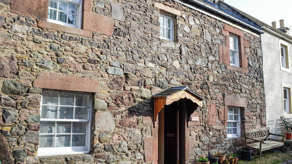 Abernethy Cottage | 2 bedroom accommodation in Perth