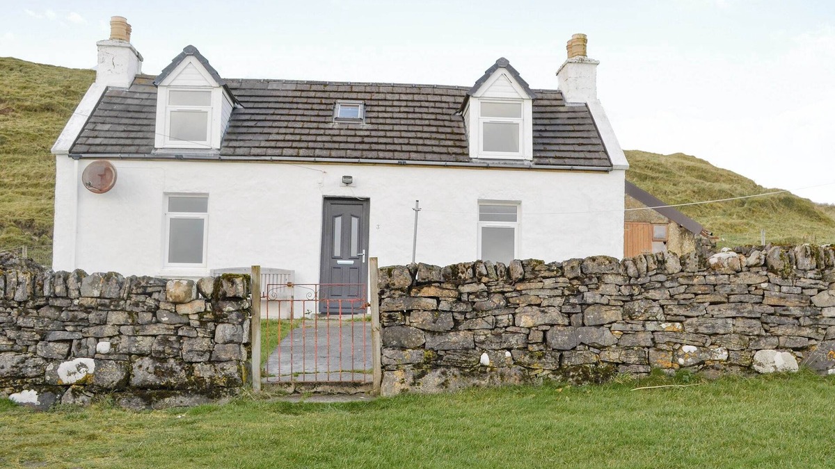 Staffin Cottage | 2 bedroom accommodation in Staffin, Isle of Skye