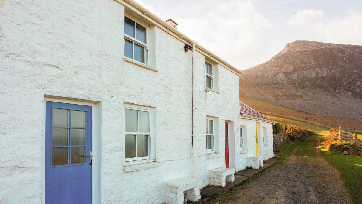 Trefor Cottage | 2 bedroom accommodation in Trefor