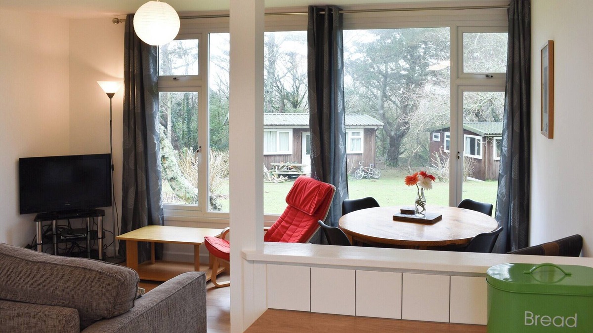 Mount Hawke Cottage | 2 bedroom accommodation in Mount Hawke, near Redruth