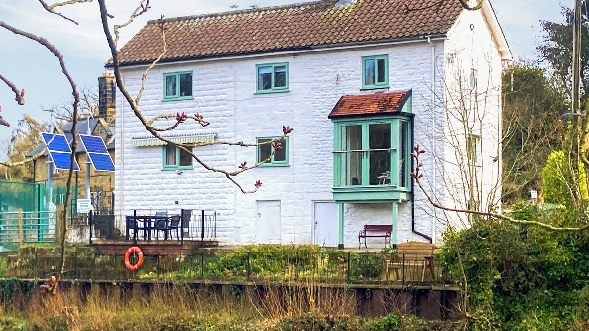 Ruswarp Cottage | 2 bedroom accommodation in Ruswarp, near Whitby