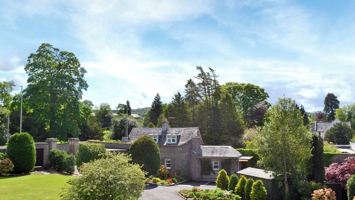 Perth Cottage | 2 bedroom accommodation in Perth
