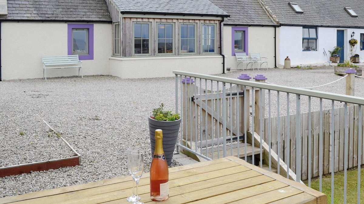Portmahomack Cottage | 2 bedroom accommodation in Portmahomack, near Tain