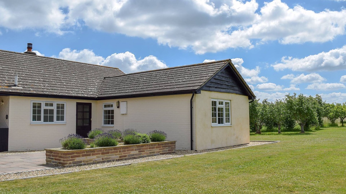 Upton Cottage | 2 bedroom accommodation in Upton, Didcot