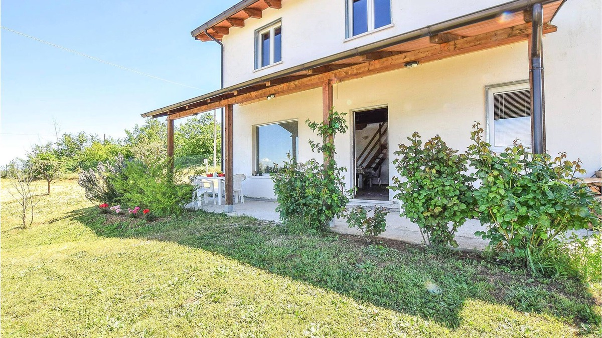 Busso House | 2 bedroom accommodation in Busso