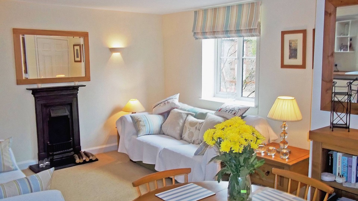 Holt Cottage | 2 bedroom accommodation in Holt