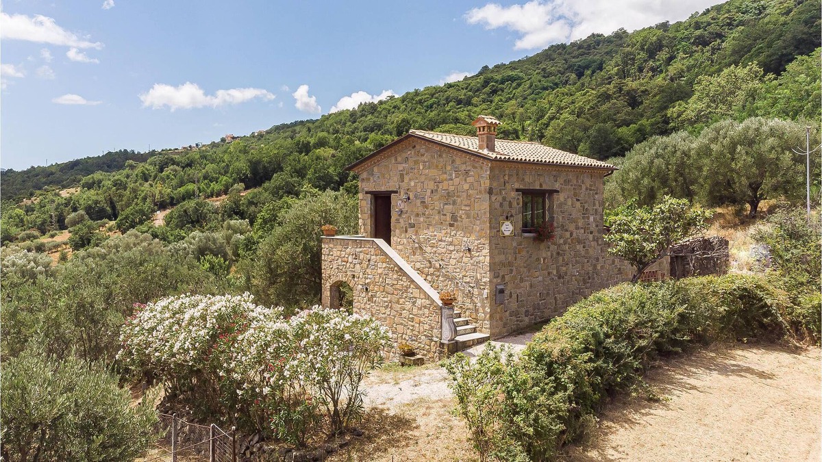 Alfano House | 2 bedroom accommodation in Alfano