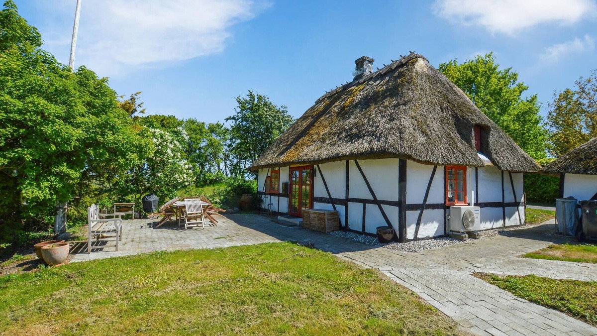 Oster Ulslev House | 2 bedroom amazing home in øster ulslev