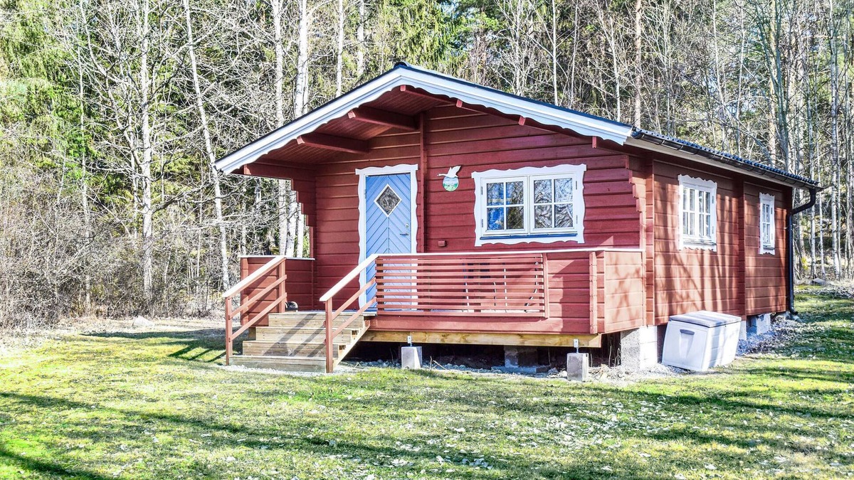 Soderkoping Municipality House | 2 bedroom amazing home in Söderköping
