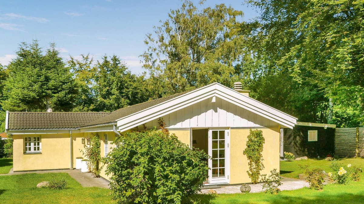 Udsholt House | 2 bedroom amazing home in Gilleleje