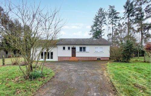 Montliard House | 2 Bedroom Amazing Home In Montliard
