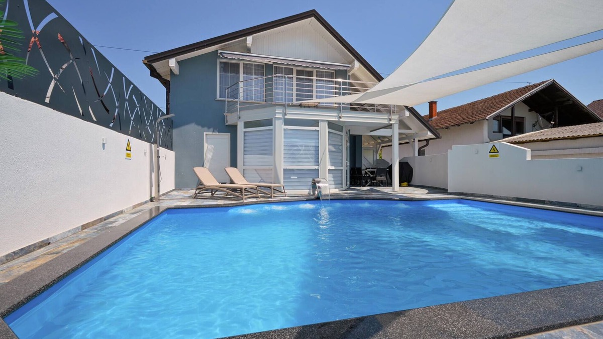 Bjelovar House | 2 bedroom amazing home in Bjelovar