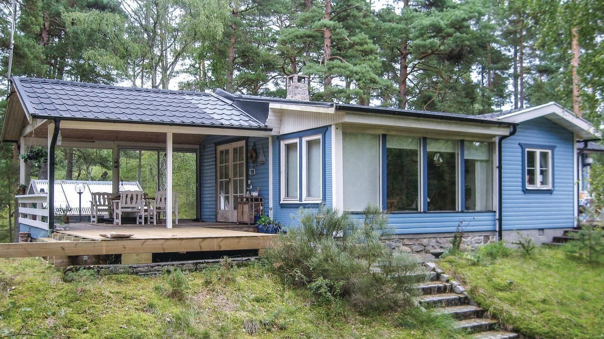 Yngsjo House | 2 bedroom amazing home in Yngsjö