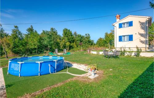 Gracisce House | 2 Bedroom Amazing Home In Brescic