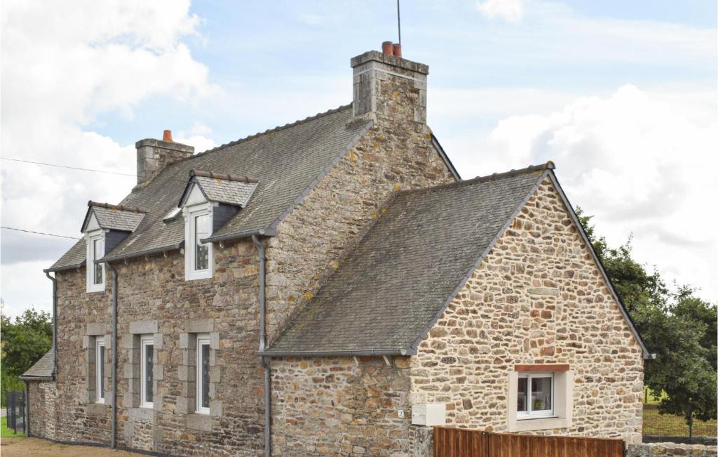 Brelidy House | 2 Bedroom Amazing Home In Brélidy