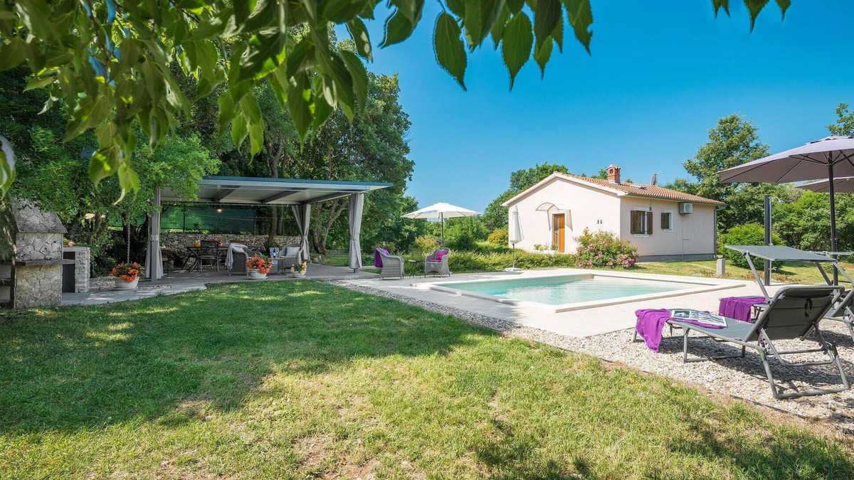 Krmed House | 2 bedroom amazing home in Bale