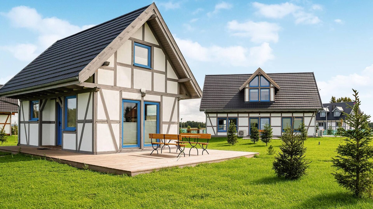 Debina House | 2 bedroom amazing home in Rowy