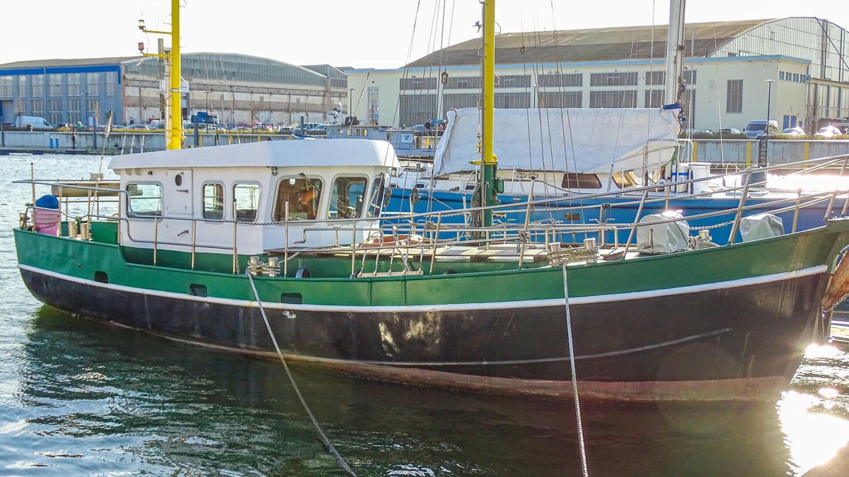 Wismar Boat Rental | 2 bedroom amazing ship in Wismar