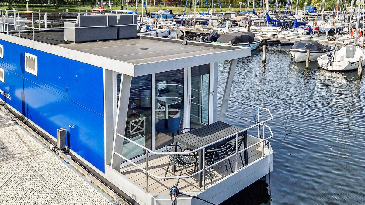 Naarderbos Boat Rental | 2 bedroom amazing ship in Naarden