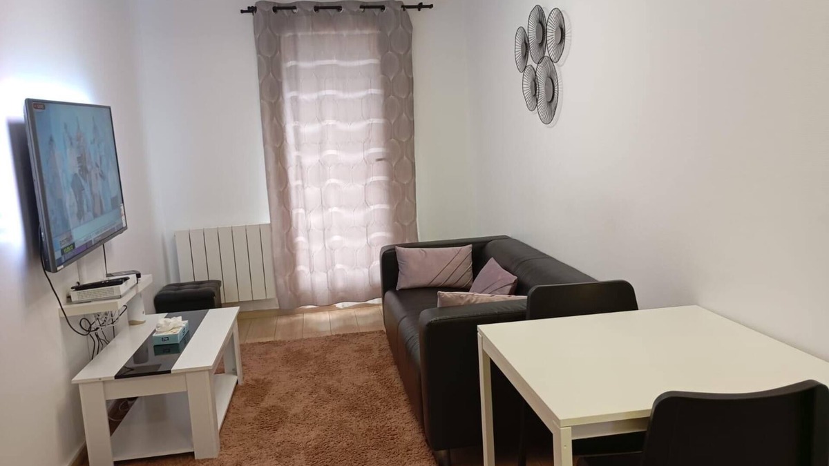 Center Apartment | 2 Bedroom Apartment in Ã‰vry-Courcouronnes