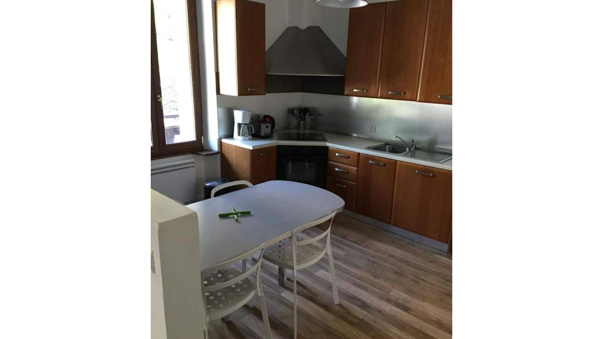 Brides-les-Bains Apartment | 2 Bedroom Apartment Brides-les-Bains, 2 min from town center