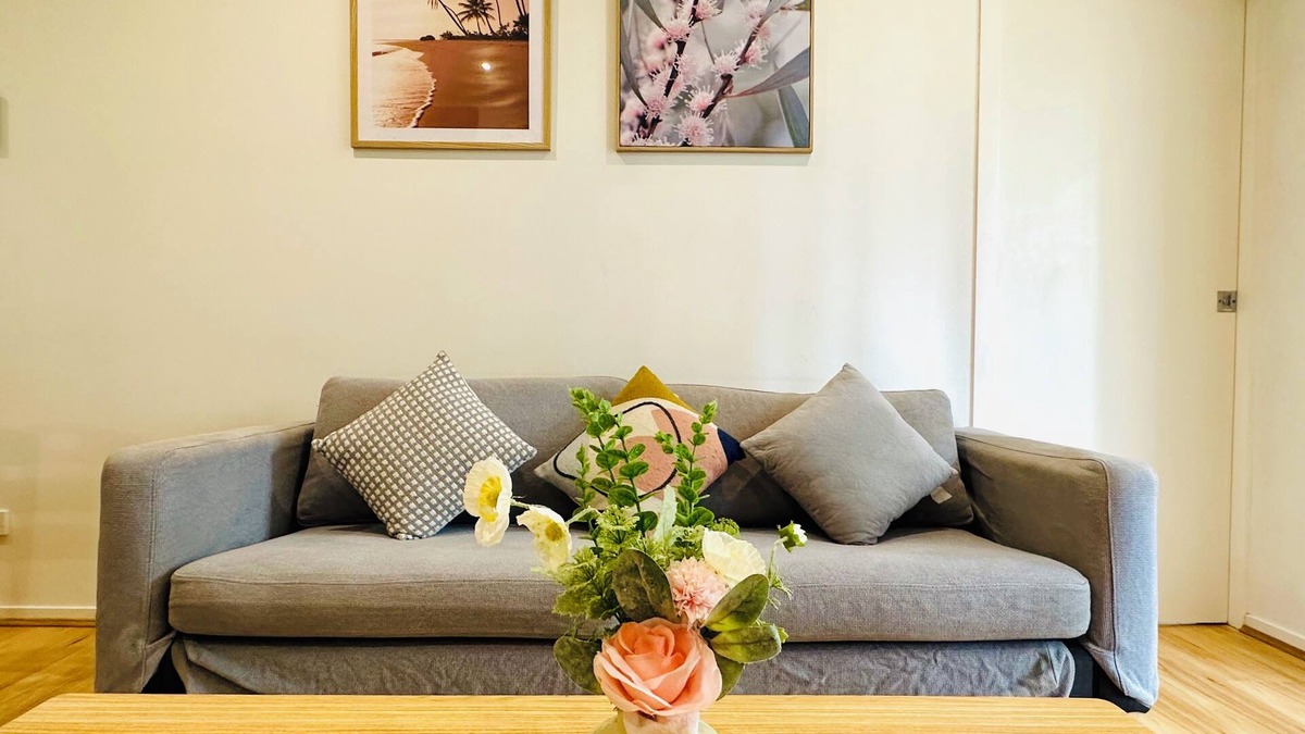 Sydney Olympic Park Apartment | 2 Bedroom Apartment close to Olympic Park. Enjoy Waterfront Living