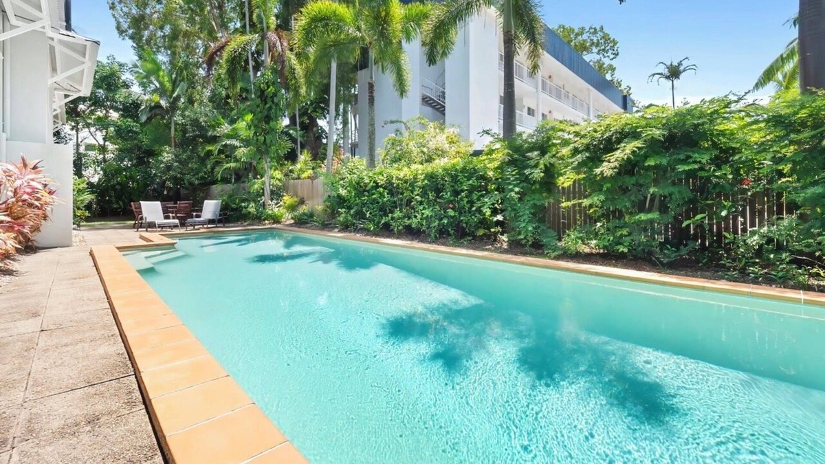 Clifton Beach Apartment | 2 Bedroom Apartment in Clifton Beach