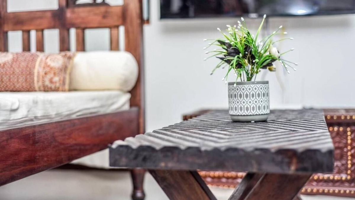 Gede Apartment | 2-bedroom apartment in marvelous Kilifi County with AC beach Front and flowers