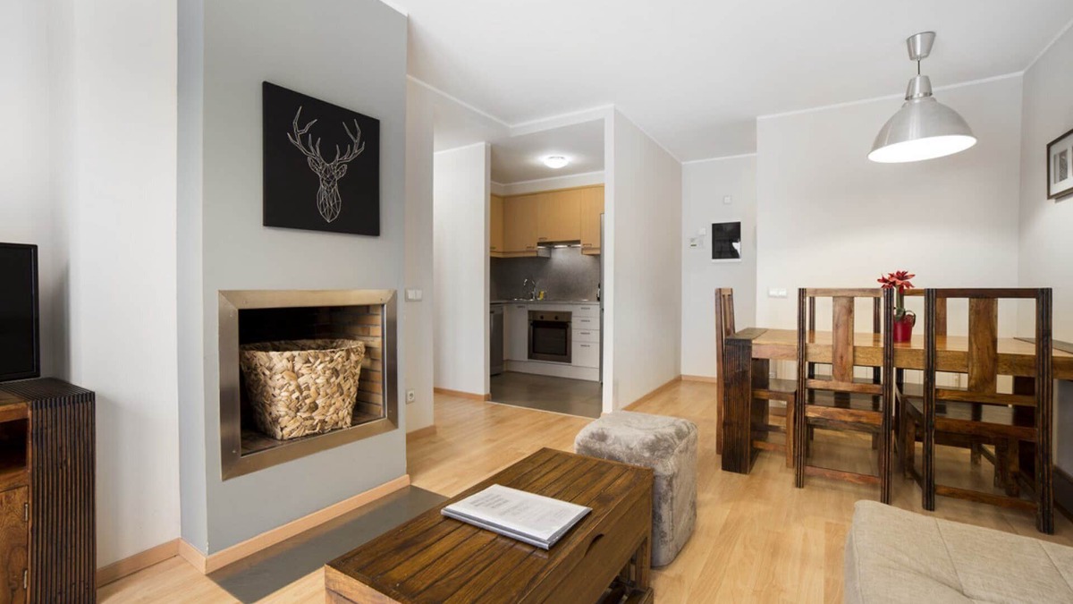 El Tarter Apartment | 2 Bedroom Apartment next to ski slopes. El Tarter. FLOC 45