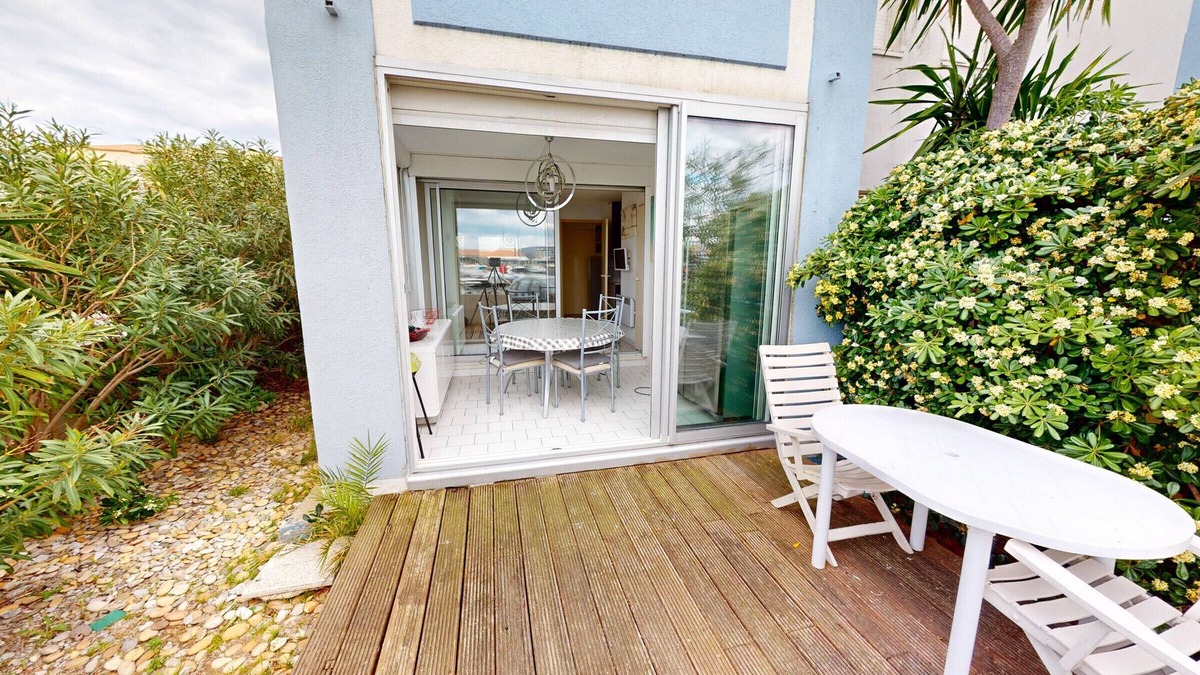Frontignan Apartment | 2-bedroom apartment with terrace and parking in Frontignan Beach