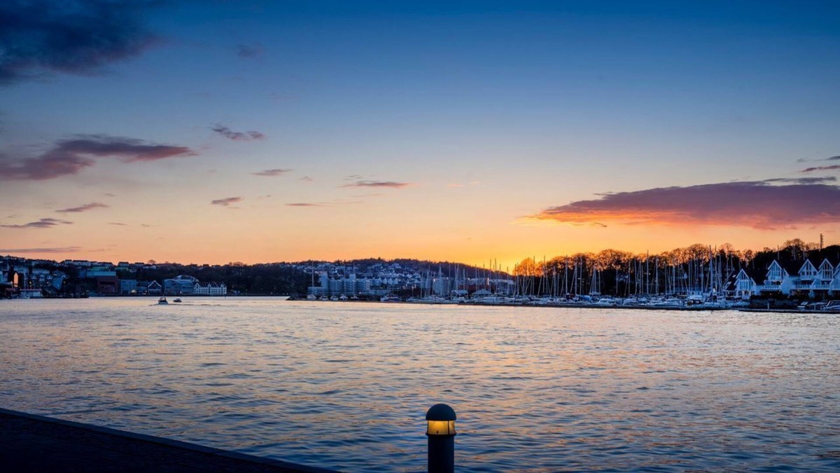 Stavanger Apartment | 2-bedroom apartment in Stavanger with parking w/walking distance to everything