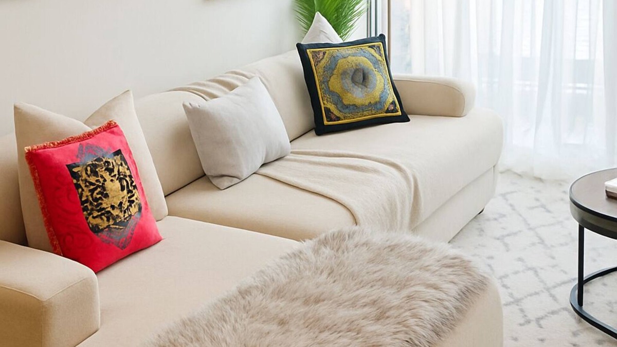 East Cambridge Apartment | 2-bedroom apartment in lovely Cambridge with WiFi, AC, fitness room free park