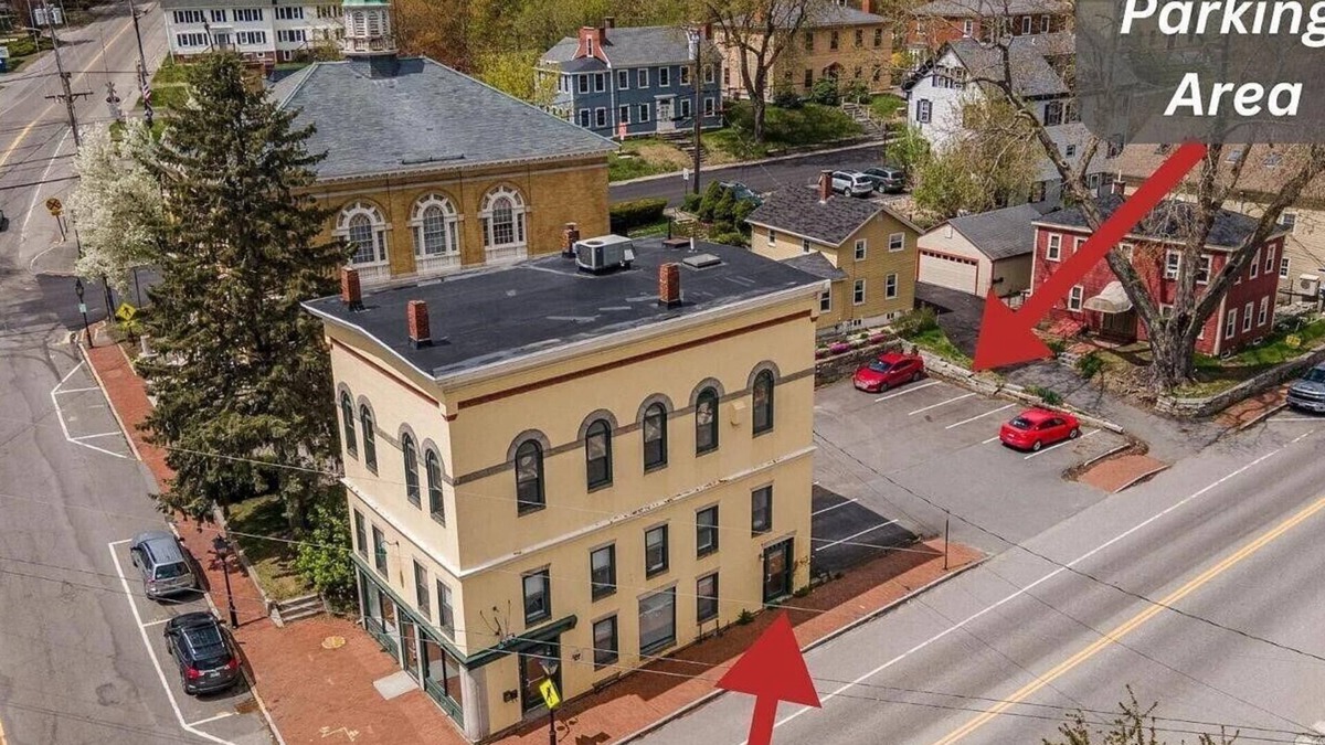 Hallowell Apartment | 2-bedroom apartment in charming Hallowell with AC