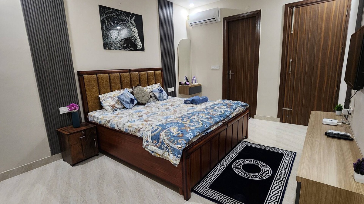 Zirakpur Apartment | 2-bedroom apartment in lovely Nabha with AC, WiFi. Enjoy your stay